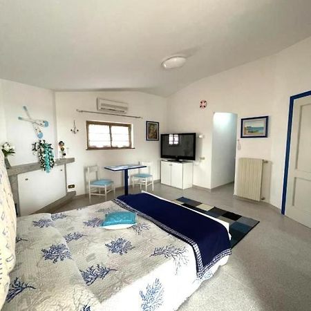 Imperia85 Lt Hotel Олбия Екстериор снимка
