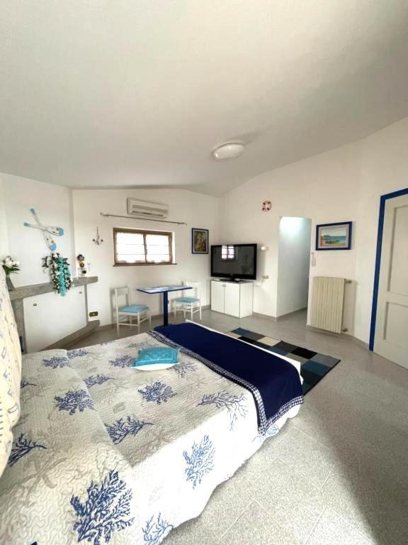 Imperia85 Lt Hotel Олбия Екстериор снимка