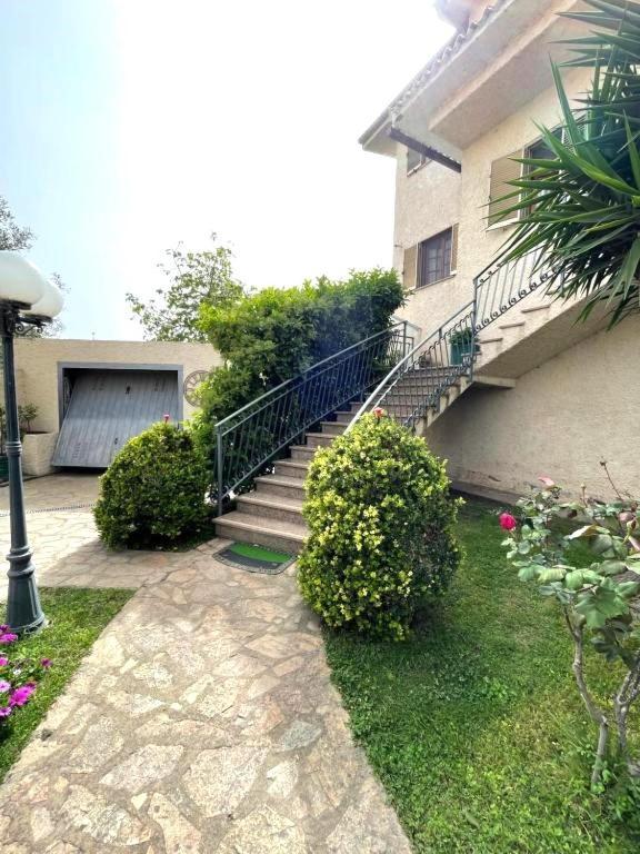 Imperia85 Lt Hotel Олбия Екстериор снимка