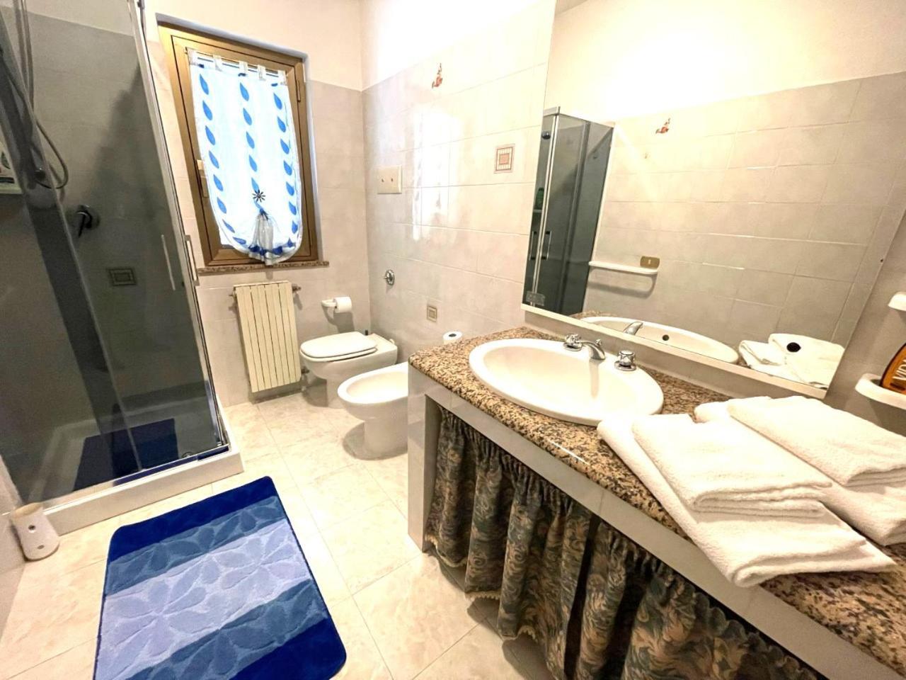 Imperia85 Lt Hotel Олбия Екстериор снимка